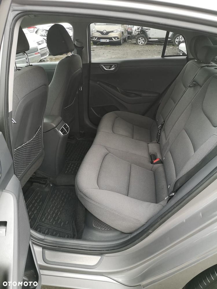 Hyundai IONIQ Hybrid Premium - 18