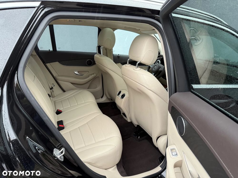 Mercedes-Benz GLC 250 4-Matic - 11