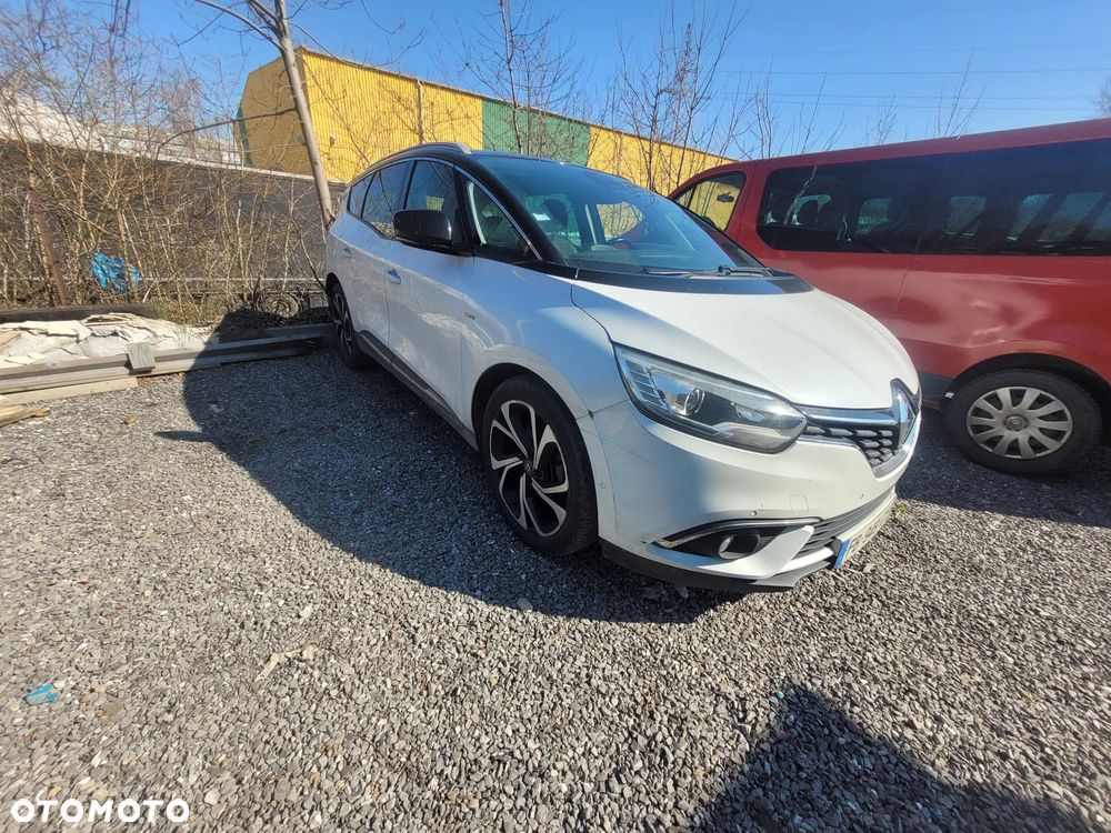 Renault Scenic - 1