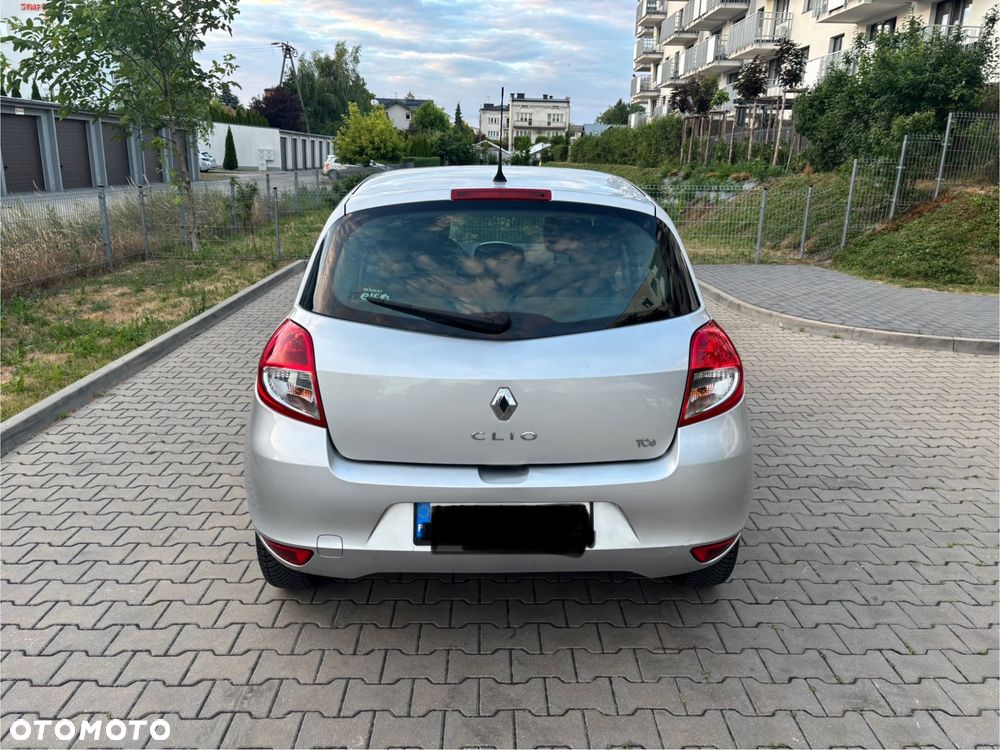 Renault Clio 1.2 16V TCE Alize Euro5 - 13