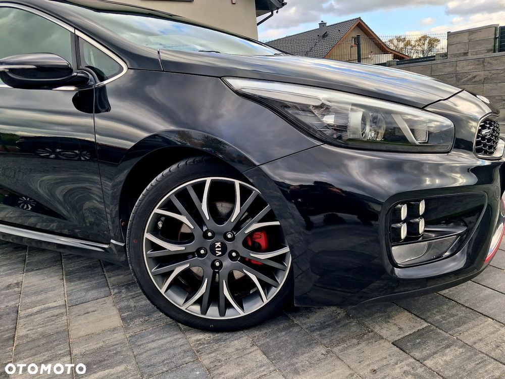 Kia Ceed 1.6 T-GDI GT - 13