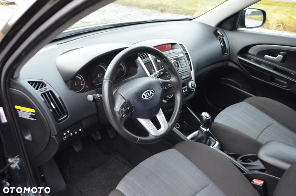 Kia Ceed - 20