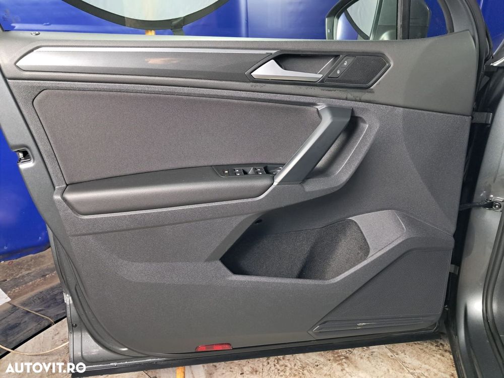 Volkswagen Tiguan - 9