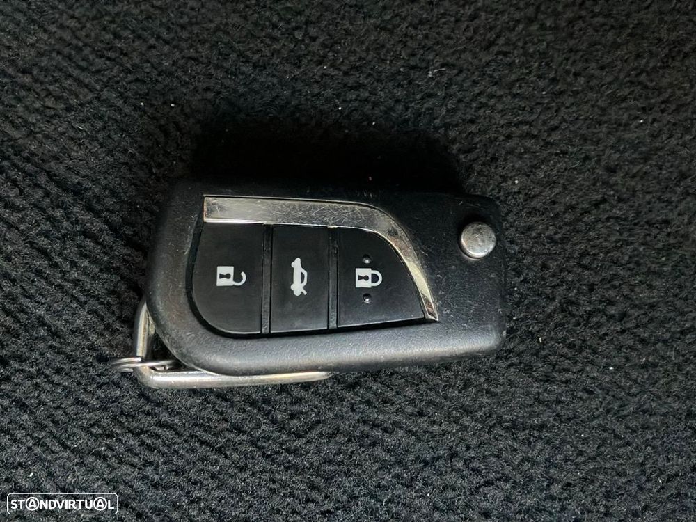 Toyota Corolla - 19