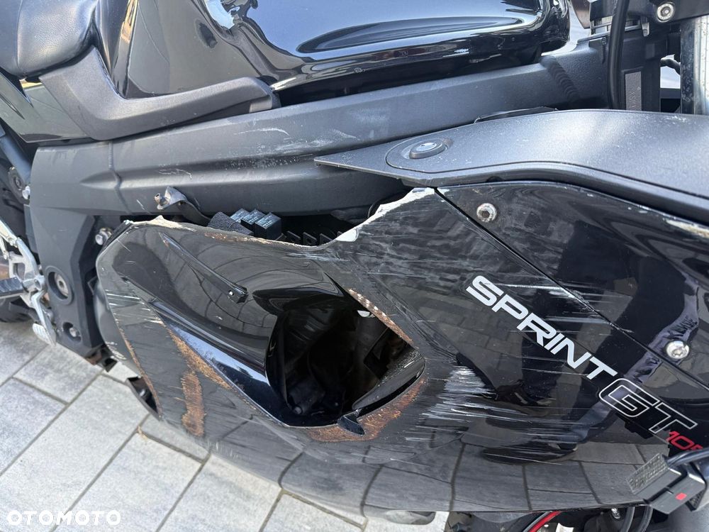 Triumph Sprint - 19