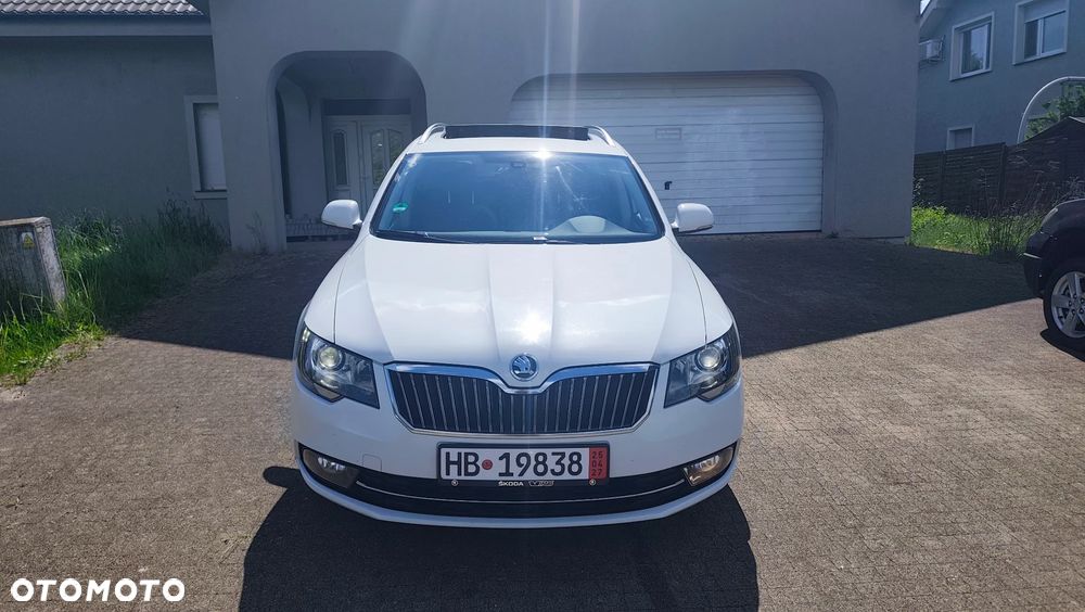 Skoda Superb 3.6 FSI 4x4 Platinum Outdoor DSG - 25