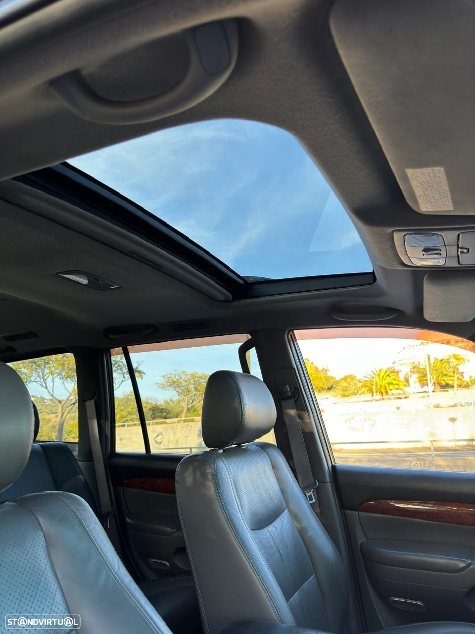 Toyota Land Cruiser Prado - 6