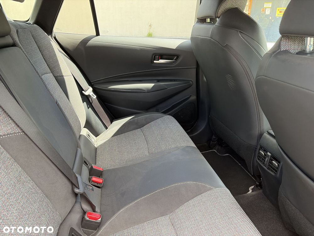 Toyota Corolla 1.8 Hybrid Style - 13