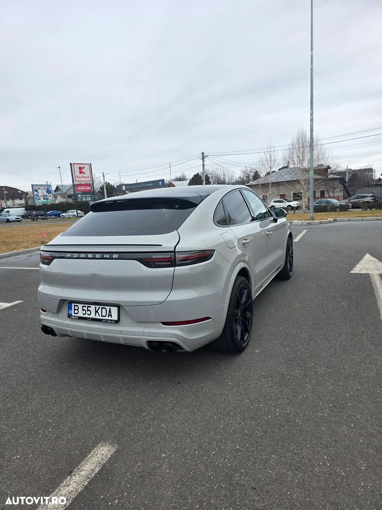 Porsche Cayenne Coupe - 6