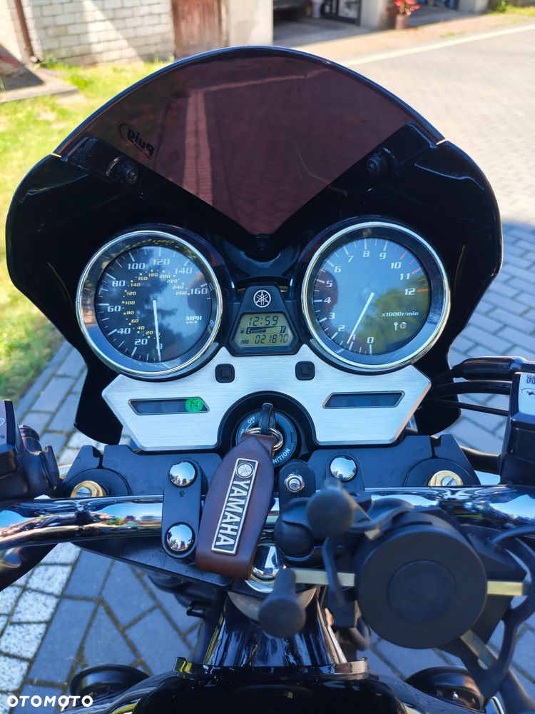 Yamaha XJR - 5