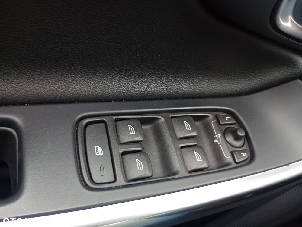 Volvo S60 D3 Drive-E Dynamic Edition (Momentum) - 36