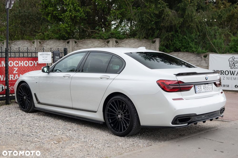 BMW Seria 7 730d xDrive - 32