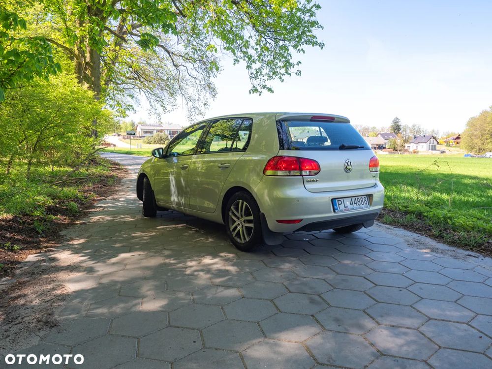 Volkswagen Golf 1.6 Comfortline - 11