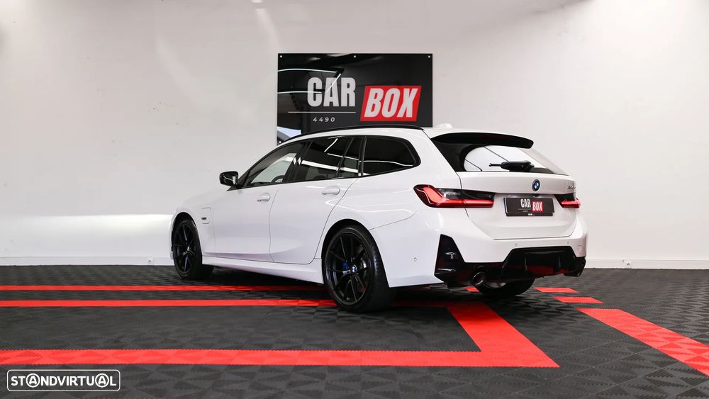 BMW 330 e Aut. M Sport - 24