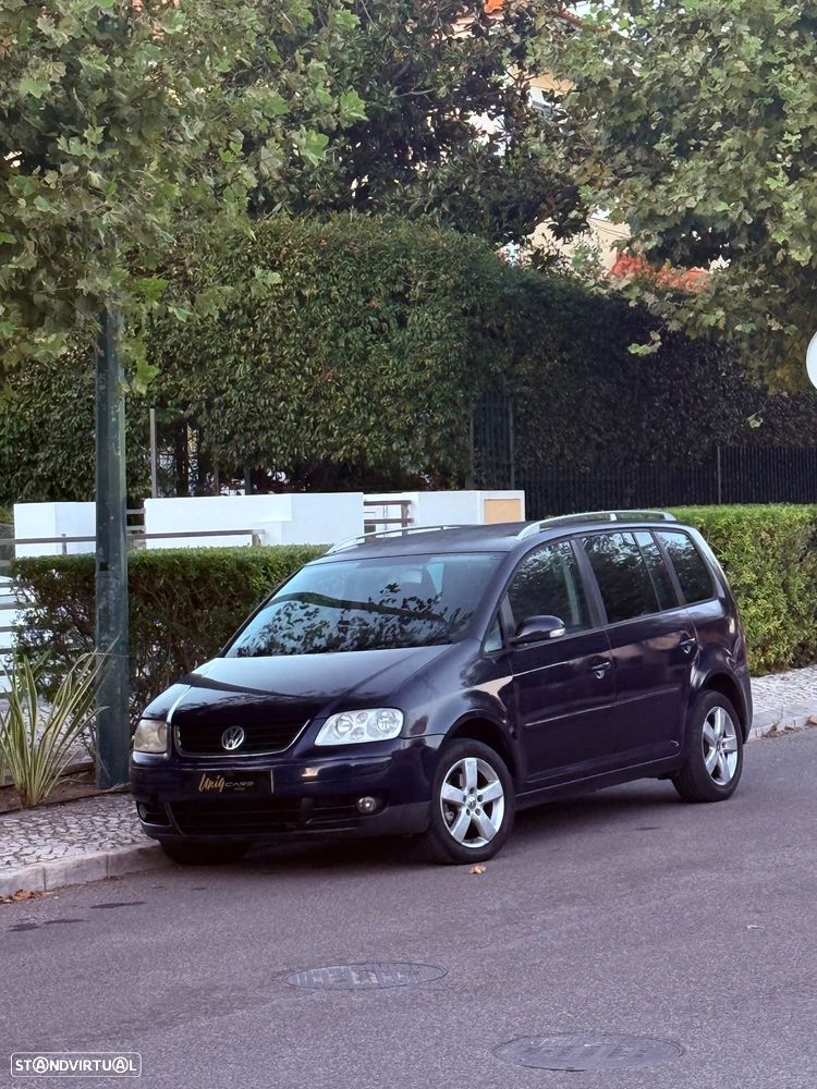 VW Touran 1.9 TDi Highline EC 7L - 12