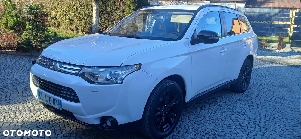 Mitsubishi Outlander 2.2 DI-D 4WD Diamant Edition - 2
