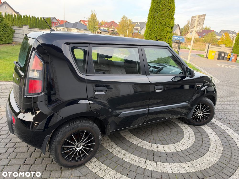 Kia Soul 1.6 CRDi L EU5 - 10