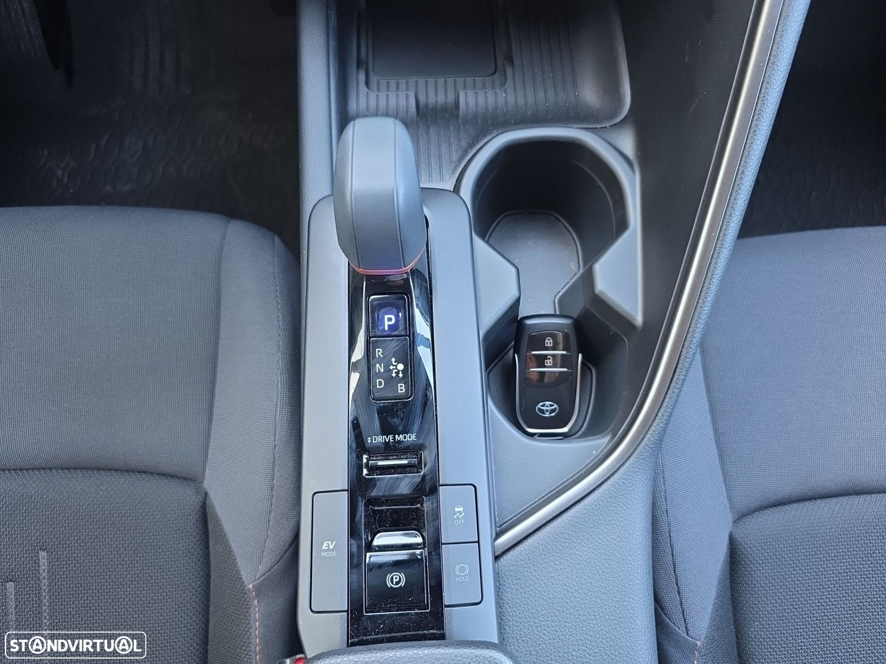 Toyota C-HR 1.8 Hybrid Square Collection - 23