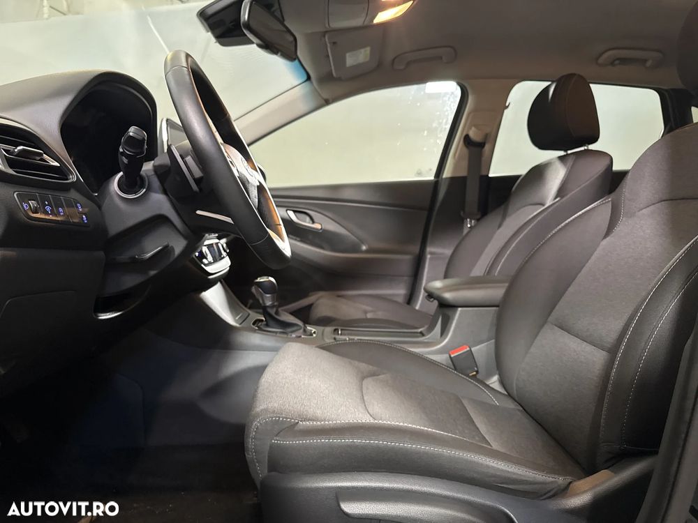Hyundai i30 - 24