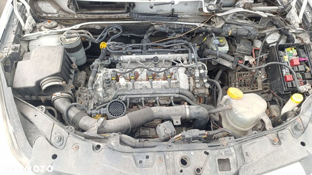 36186 Opel Corsa D model od 06-11 silnik 1.3 CDTI Z13DTJ 75 km lakier Y474 - 9