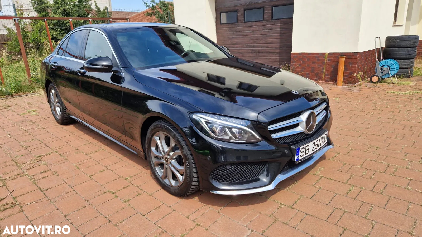 Mercedes-Benz C - 4