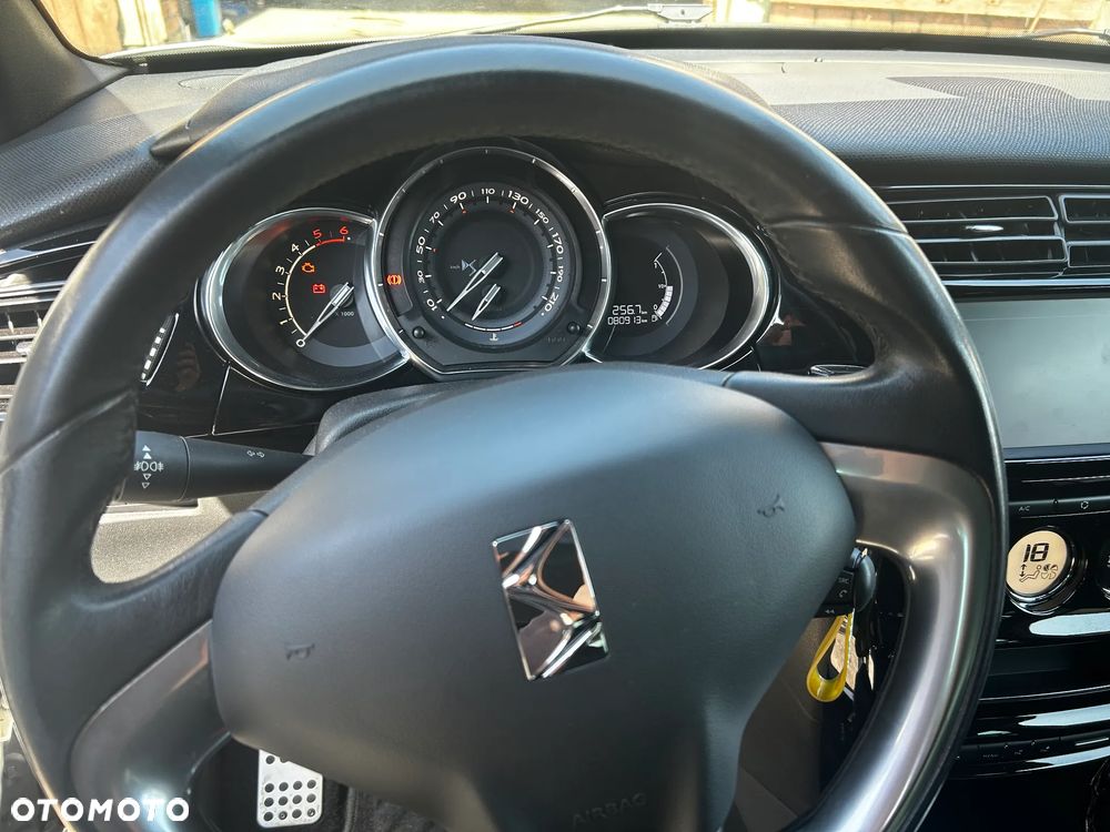 DS Automobiles DS 3 - 6