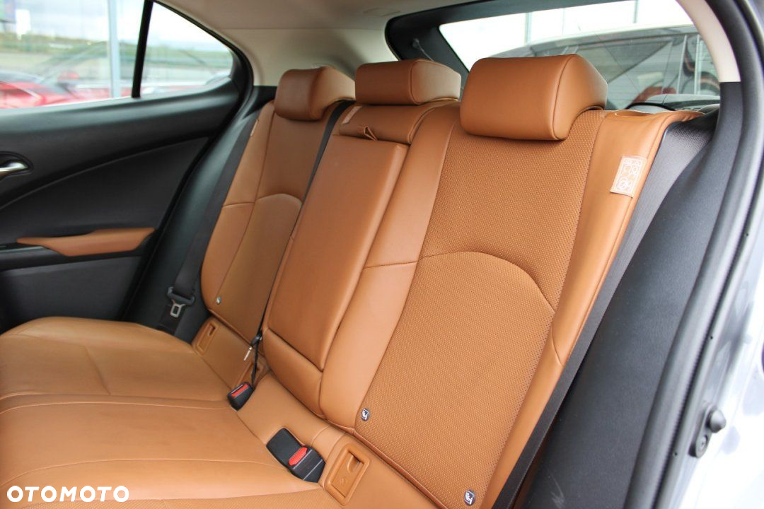 Lexus UX - 20