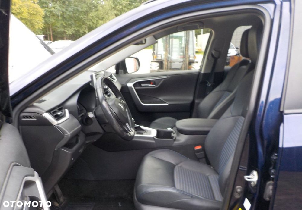 Toyota RAV4 - 28