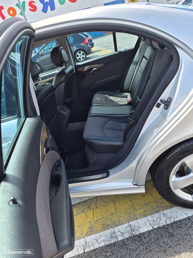 Mercedes-Benz E 220 CDI Avantgarde Aut. - 11