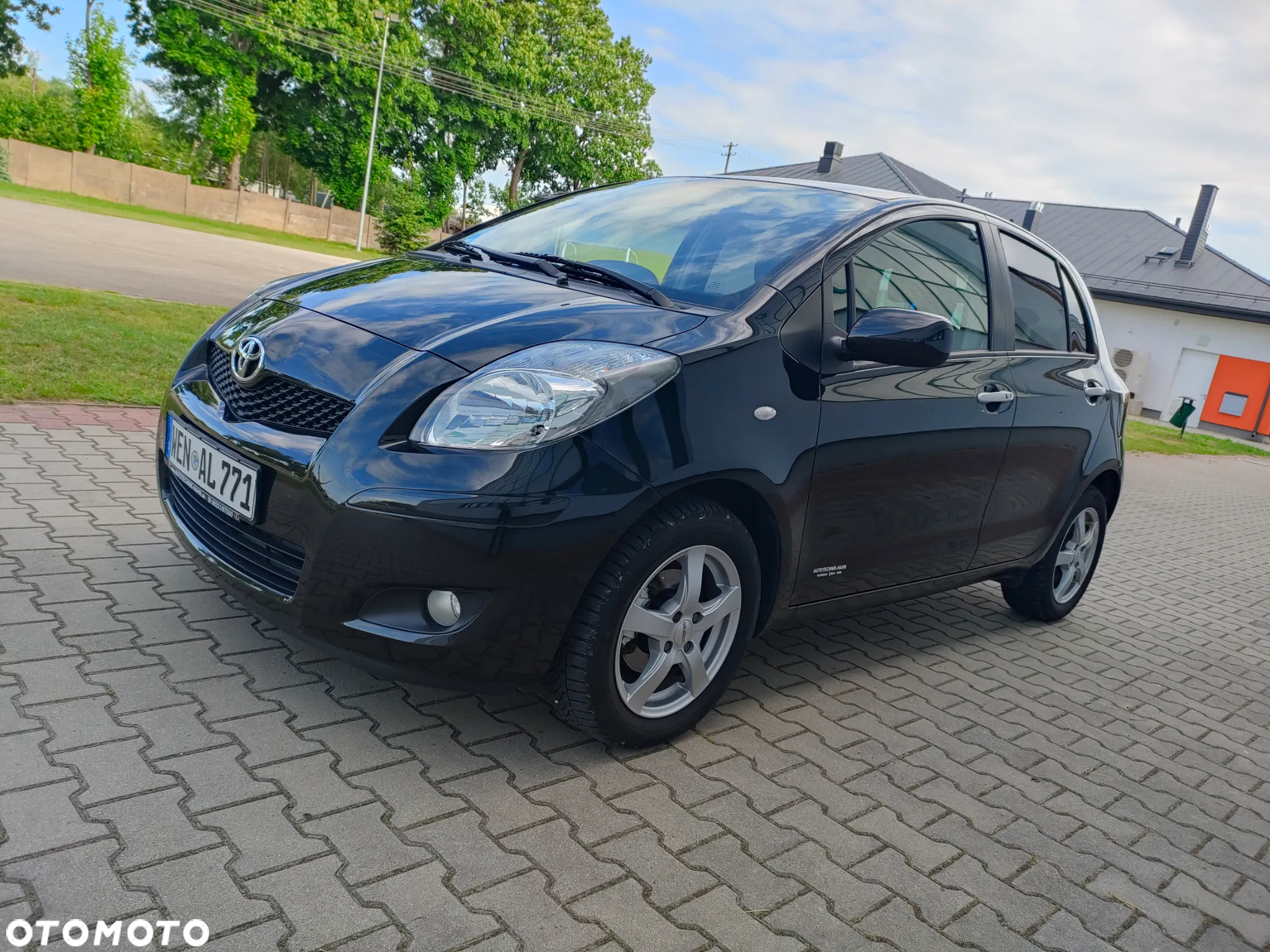Toyota Yaris - 8