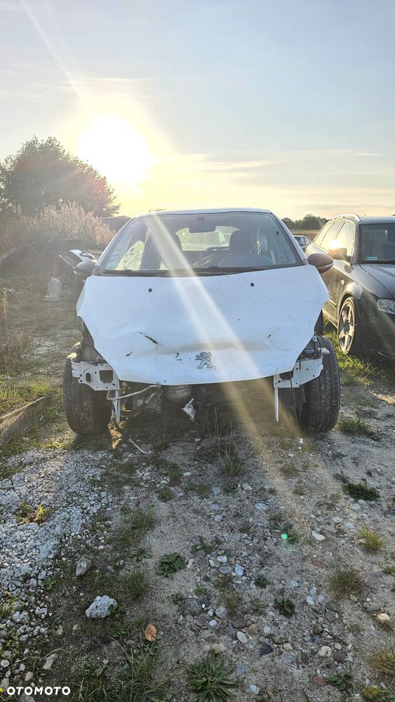 Peugeot 208 1.6 BlueHDi Active - 8