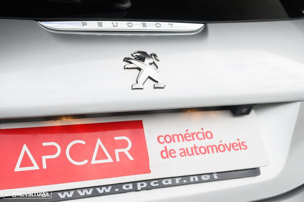 Peugeot 208 1.2 PureTech Style - 13