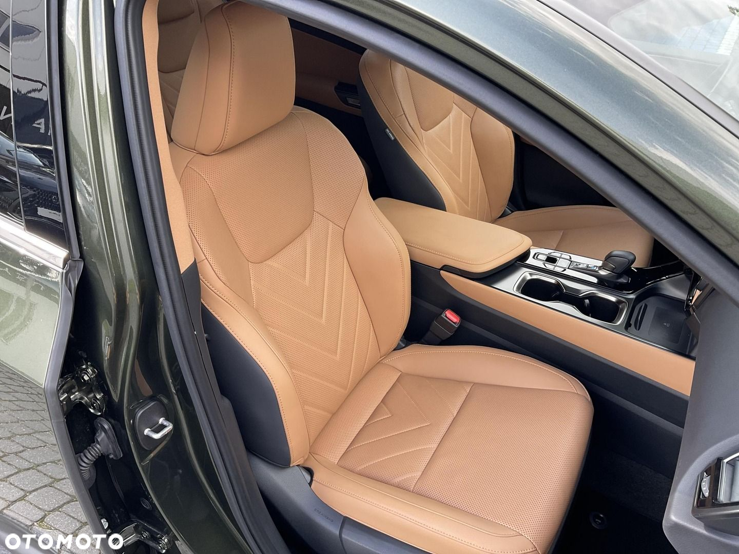 Lexus NX - 14