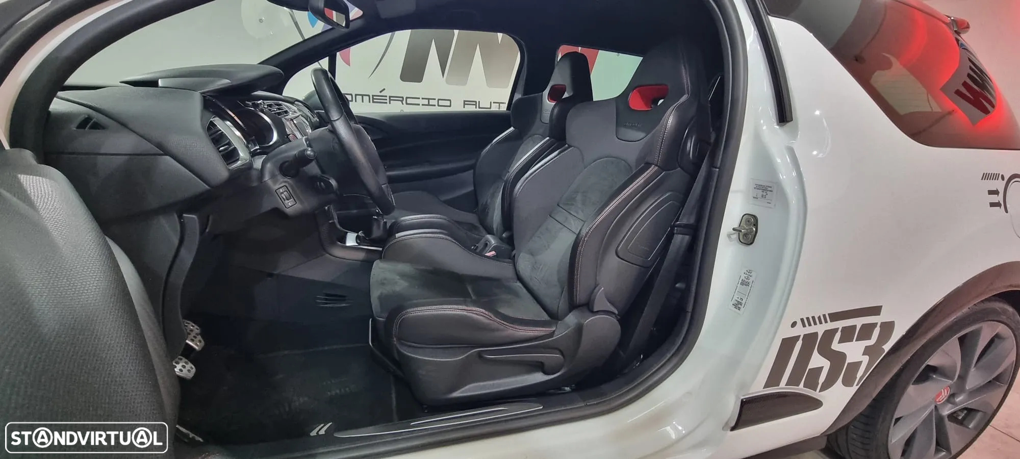 Citroën DS3 1.6 THP Racing - 12
