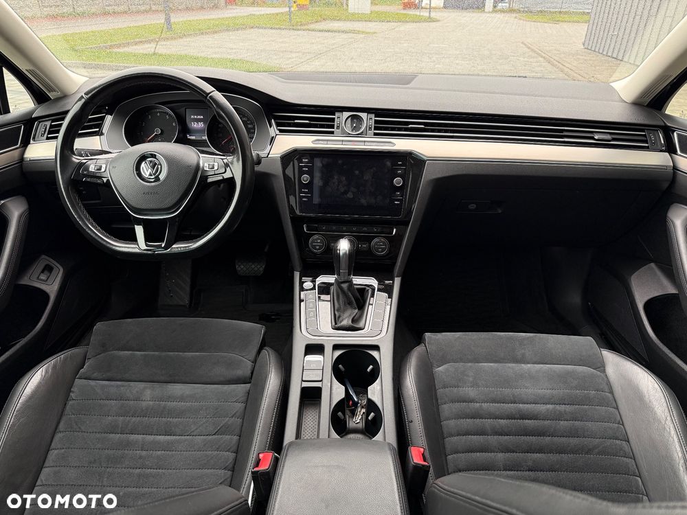 Volkswagen Passat 2.0 TSI BMT 4Mot Highline DSG - 10