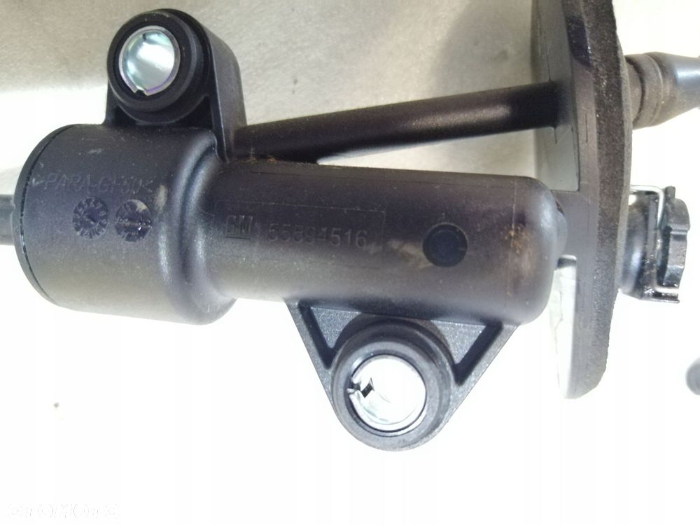 OPEL ADAM WYSPRZĘGLIK POMPKA SPRZĘGŁA 55594516 - 4
