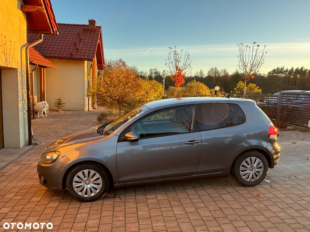 Volkswagen Golf 1.6 TDI BlueMot Comfortline - 4