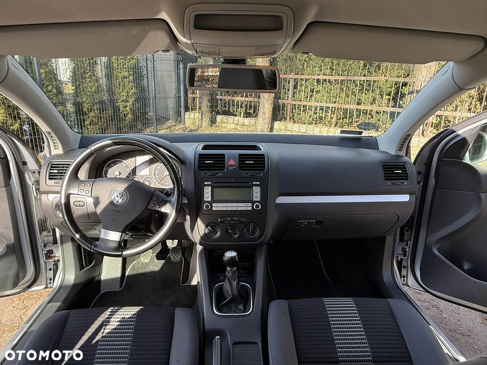 Volkswagen Golf 1.6 Trendline - 10