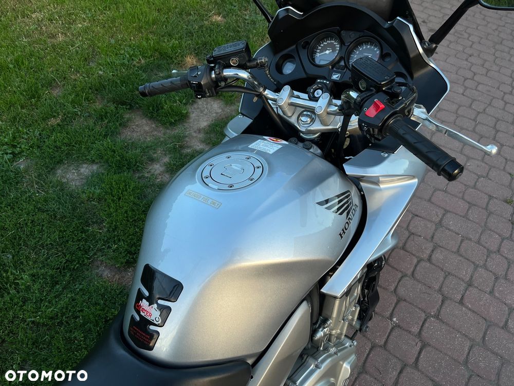 Honda CBF - 17