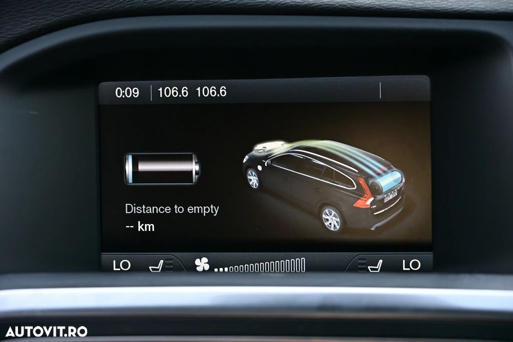 Volvo V60 D6 Plug-In-Hybrid AWD Geartronic Summum - 35