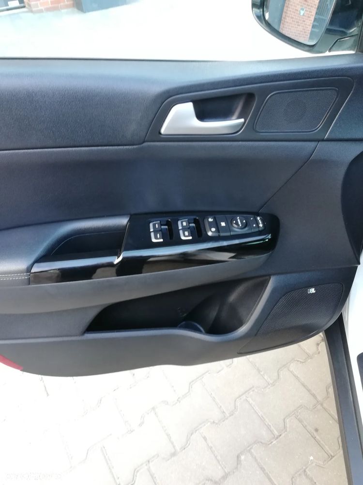 Kia Sportage - 13