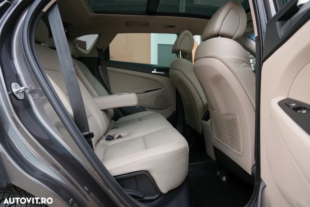 Hyundai Tucson 2.0 CRDI 4WD 6AT Premium+ - 9