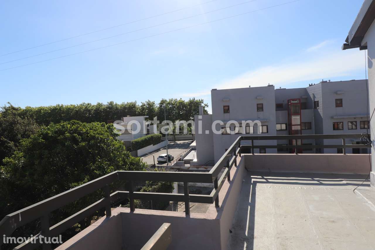 Moradia Isolada T4 Venda em Arcozelo,Vila Nova de Gaia - Grande imagem: 2/15