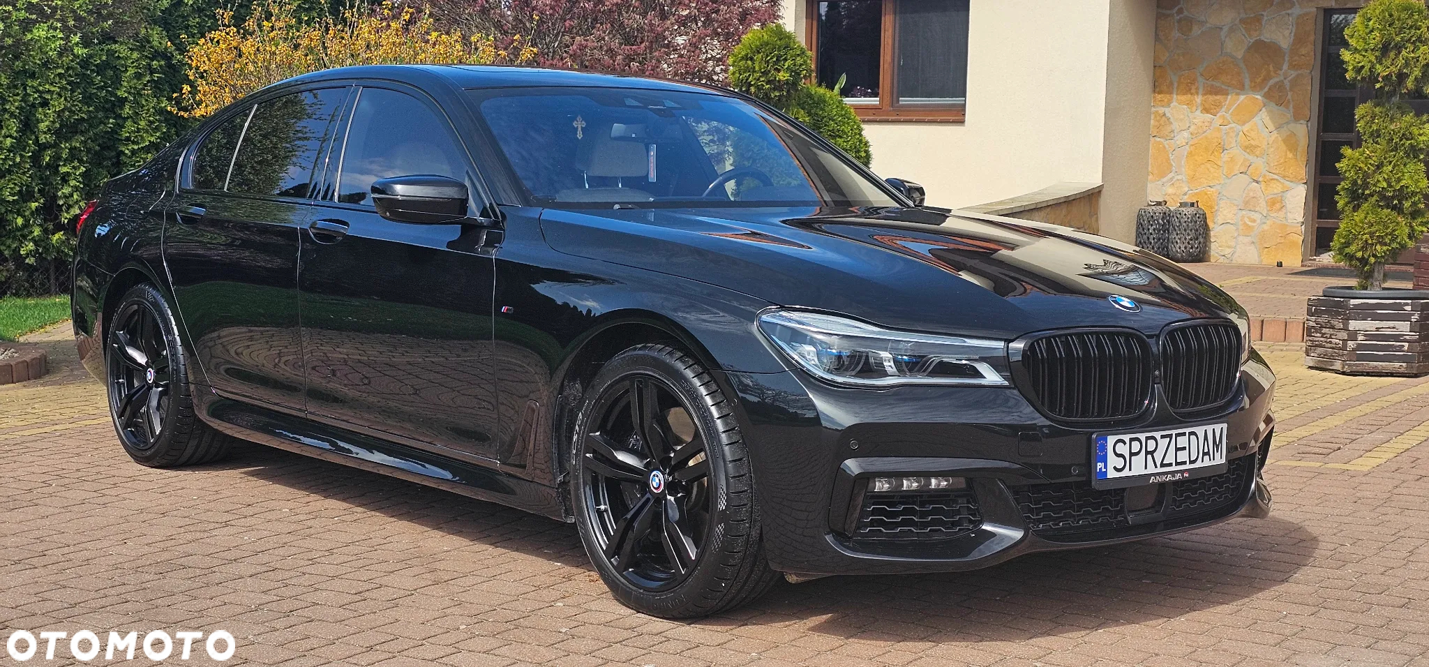 BMW Seria 7 750i xDrive - 8