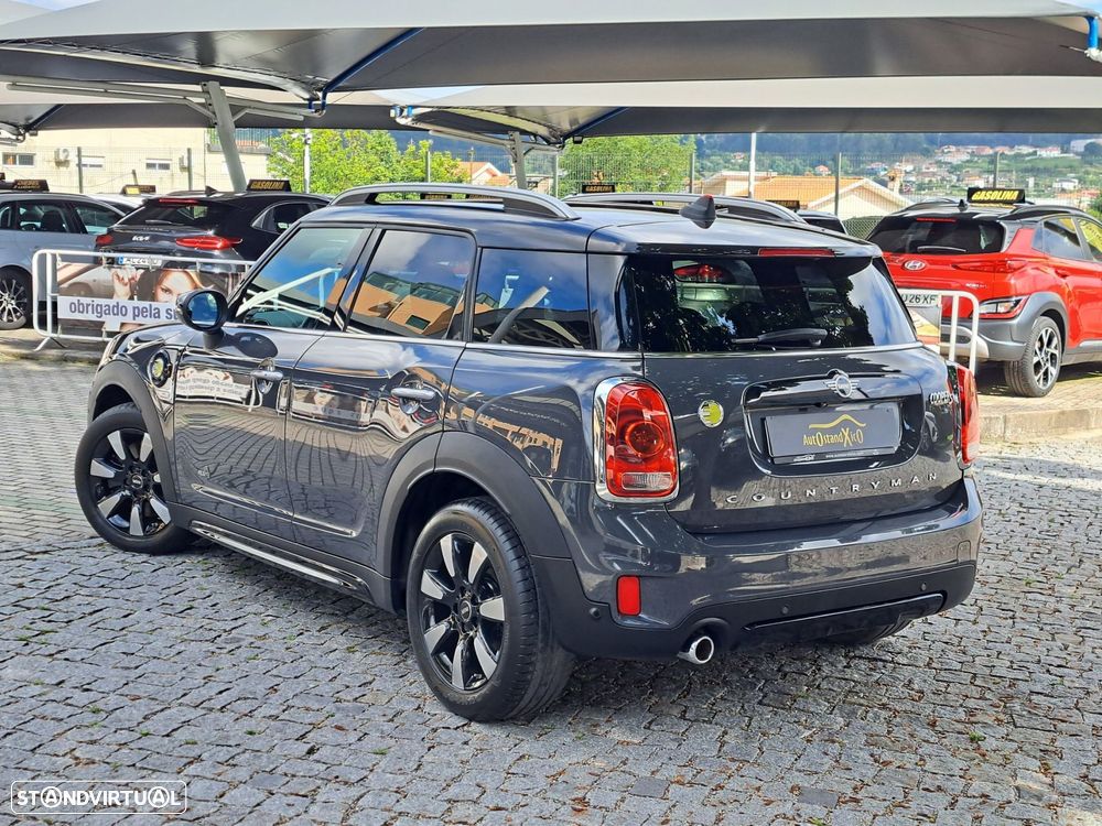 MINI Countryman Cooper SE ALL4 Auto - 2