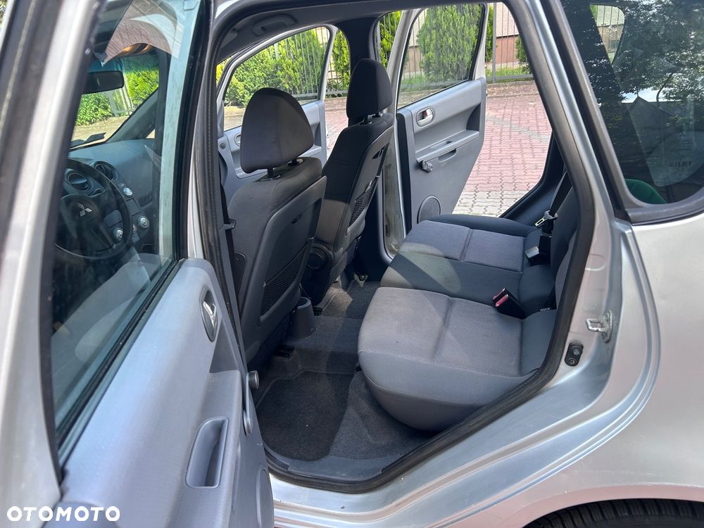 Mitsubishi Colt 1.3 Inform - 12