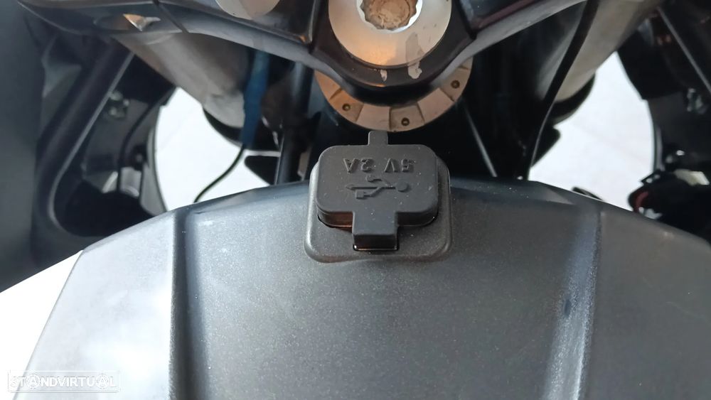 Benelli TRK 251 - 27