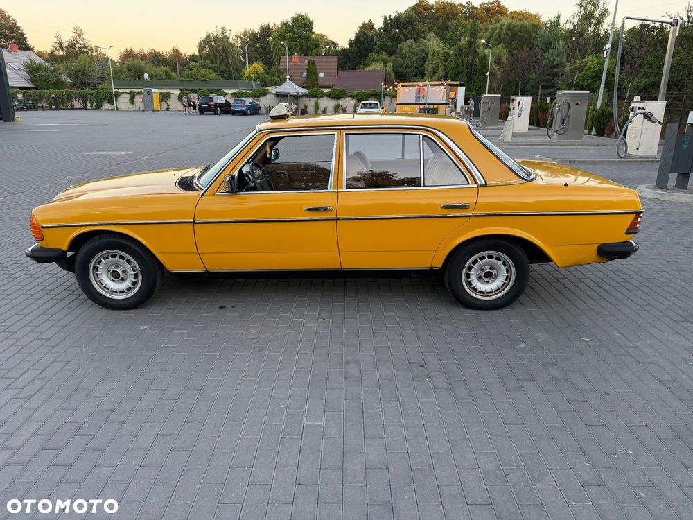 Mercedes-Benz W123 - 8