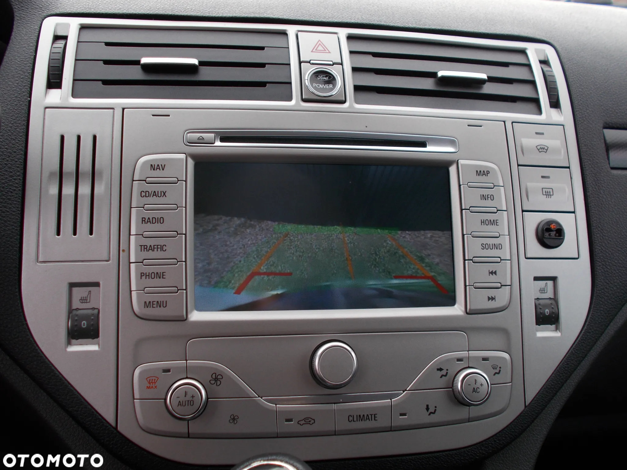 Ford Kuga 2.0 TDCi Titanium - 8