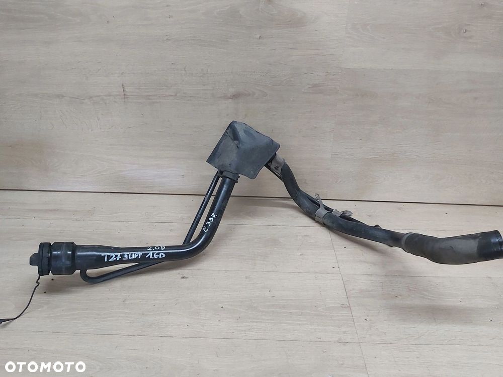 Toyota Avensis T27 Lift T29 09-18r Wlew paliwa rura wlewu D4D - 1